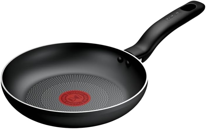 Tefal Titanium Essential Frying Pan 20 cm, Non-Stick Coating, Metal Safe, Compatible with All Hobs Except Induction, Flawless Glide, Everyday Use, B9410244