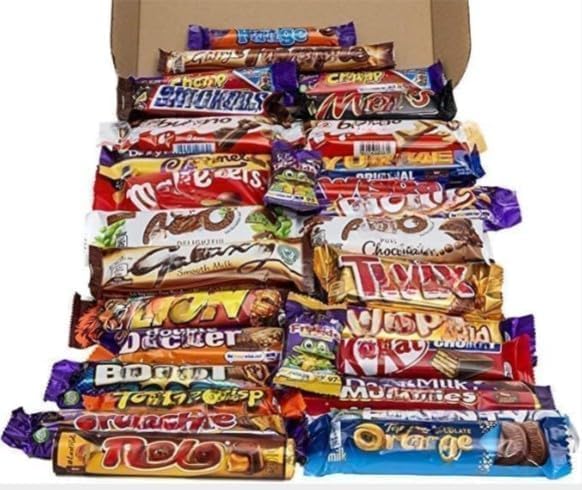 The Ultimate Hand Boxed Luxury Chocolate Hamper, 15 Full Size Bars Delicious Collection