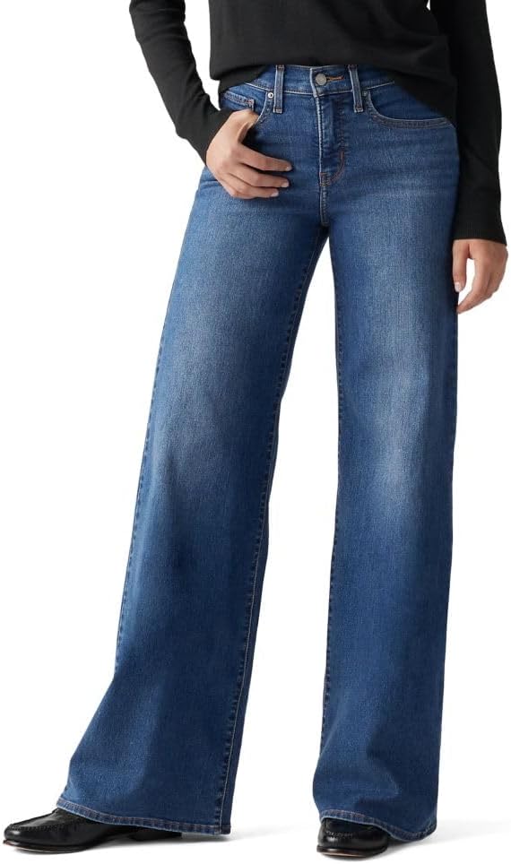 Levi's Women's 318 Shaping Wide-Leg Jeans (Also Available in Plus)