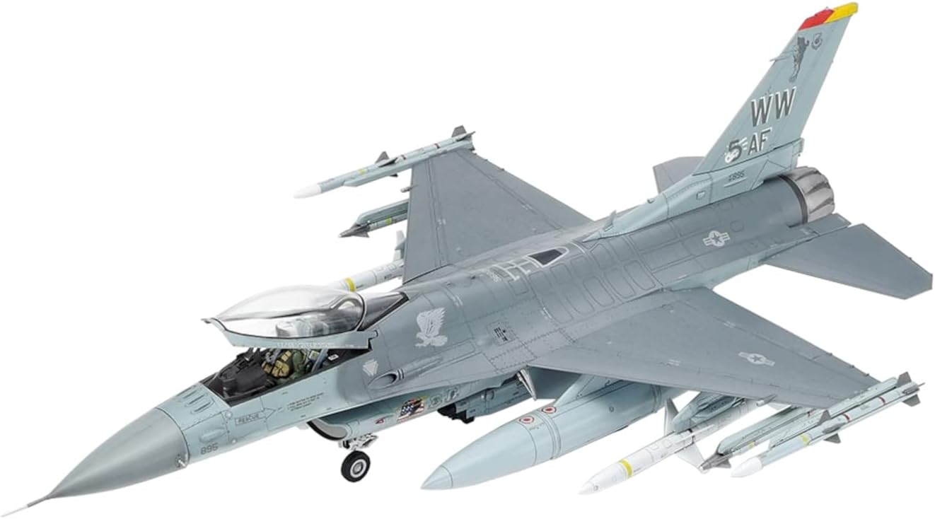 Tamiya 61098 1/48 Lockheed Martin F-16CJ Plastic Model Airplane Kit
