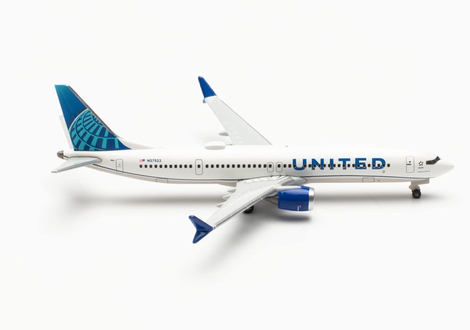 Herpa United 737MAX9 1/500 HE536691