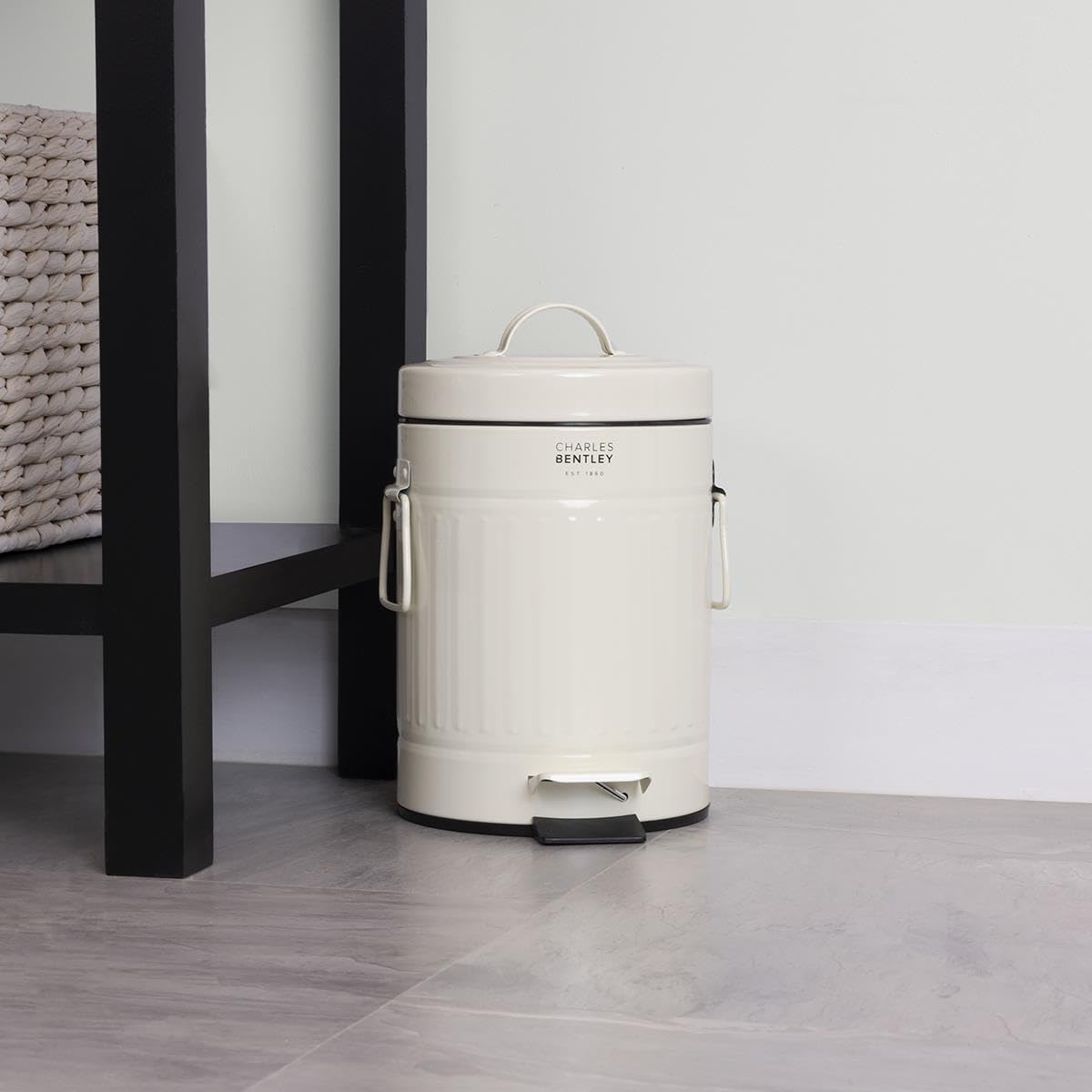 CHARLES BENTLEY Kitchen Bin, 3 Litre, Cream, Retro, Steel, Waste, Rubbish, Kitchen, Bathroom, Mini, Pedal Bin, Handles for Easy Lifting, Inner Bucket for Easy Emptying, Convenient, Light (30x17cm)