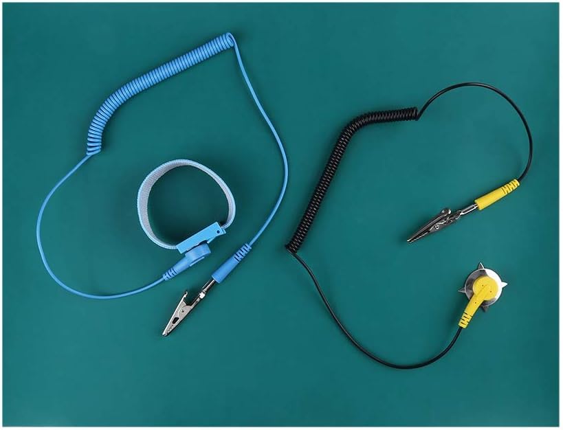 Anti Static Mat ESD, Anti Static Wrist Strap Anti Static Mat for PC Building Safe for Electronic Includes ESD Wristband and Grounding Wire Silicone Soldering Repair Mat