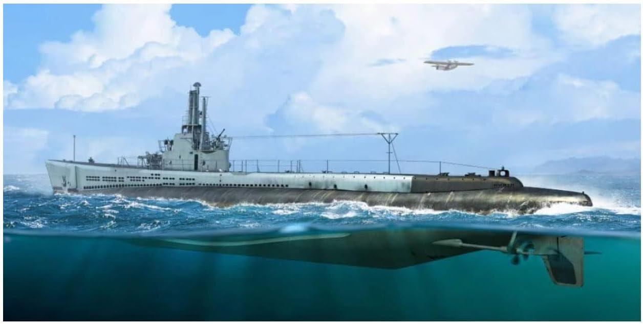 Hobbyboss HBB83524 1:350-USS Gato SS-212 1944 Scale Model Kit, Molded Color