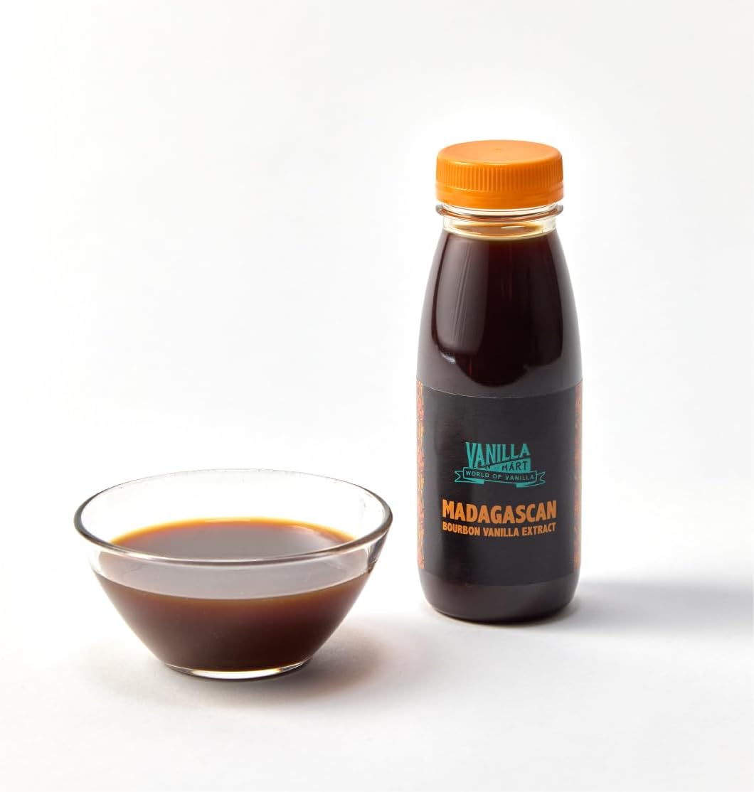 Vanilla Mart Madagascan Bourbon Vanilla Extract for Baking Cold Extraction Single Strength (250ml)