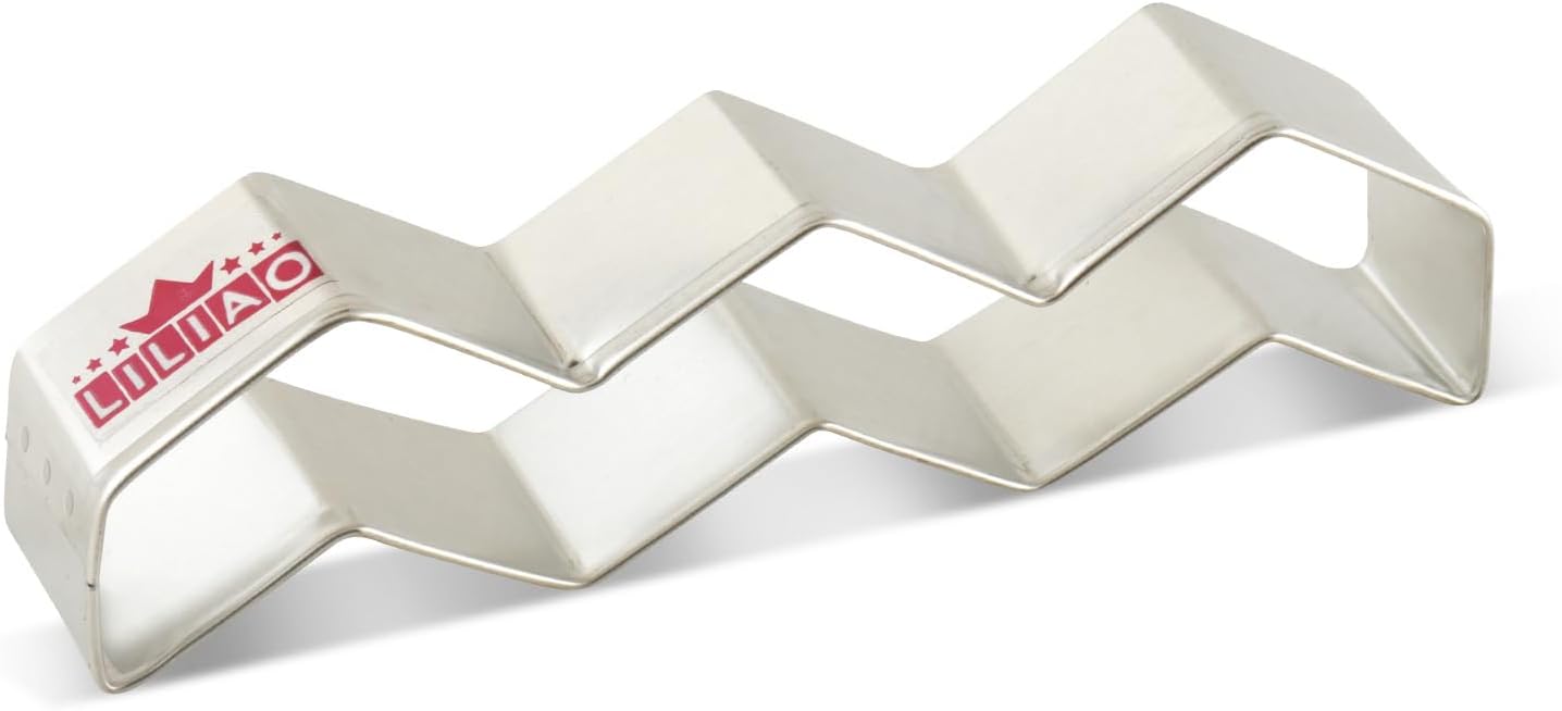 LILIAO Chevron Cookie Cutter, 5.3 inch, Stainless Steel