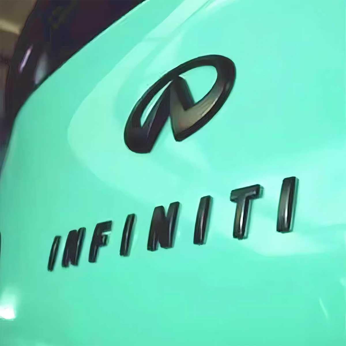 Car Emblems Badge for Infiniti FX35 Q50 Q30 ESQ QX50 QX60 QX70 EX JX35 G35 G37, Front Grill Hood Trunk Rear 3D Self-Adhesive Car Signs Stickers Accessories