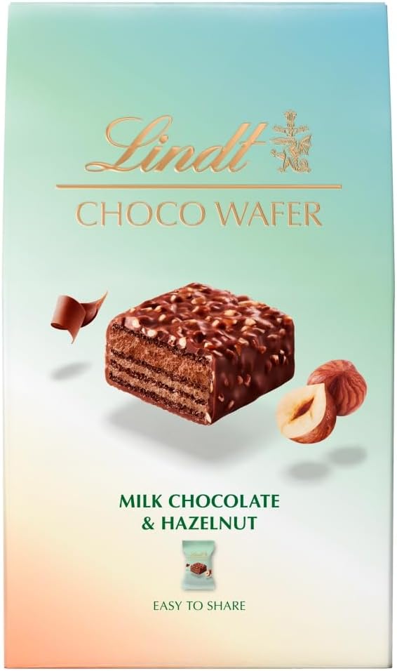 Lindt Choco Wafer Milk Chocolate & Hazelnut Box | 135g | Contains 9 Milk Chocolate & Hazelnut Choco Wafers | Gift Present or Sharing Box for Him and Her | Mother's Day, Birthday, Thank you