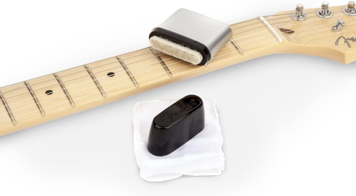 Fender Speed Slick Guitar String Cleaner