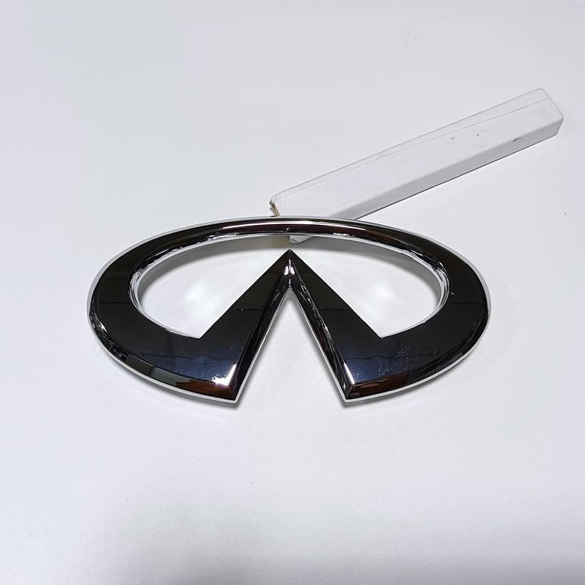 Car Emblem Badge for Infiniti Q50L QX50 QX30 QX60 Q70L QX70 FX35, Front Rear Trunk Self-Adhesive Side Sticker Decals Accessories