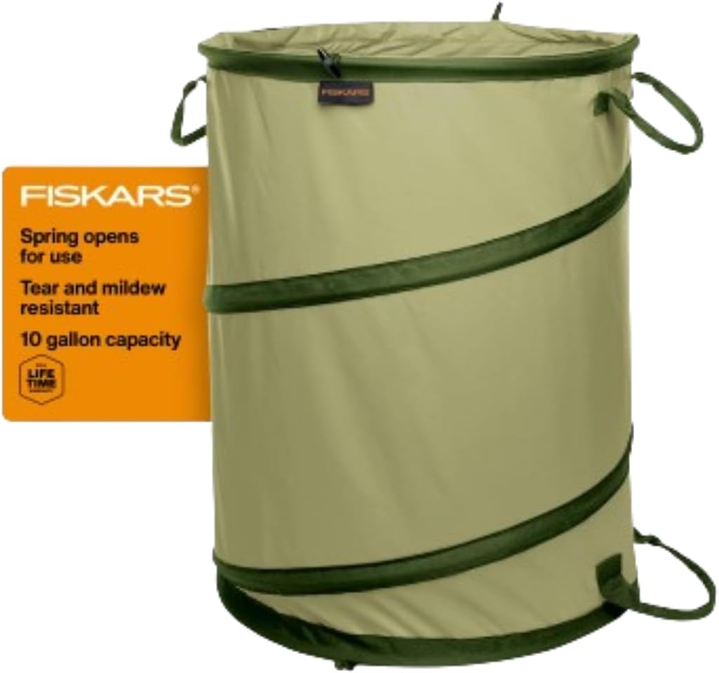 Fiskars Kangaroo Collapsible Garden Bag for Yard Waste, 10 Gallon Reusable Container for Lawn Care and Gardening