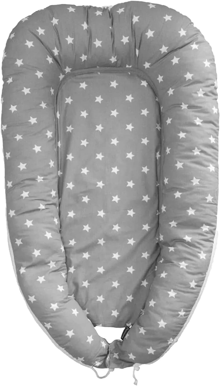 Puckdaddy Frida Baby Nest 105 x 60 cm, Baby Nest with Stars and Dot Pattern in Grey, Multifunctional Cuddly Nest for Babies and Newborns 100% Cotton