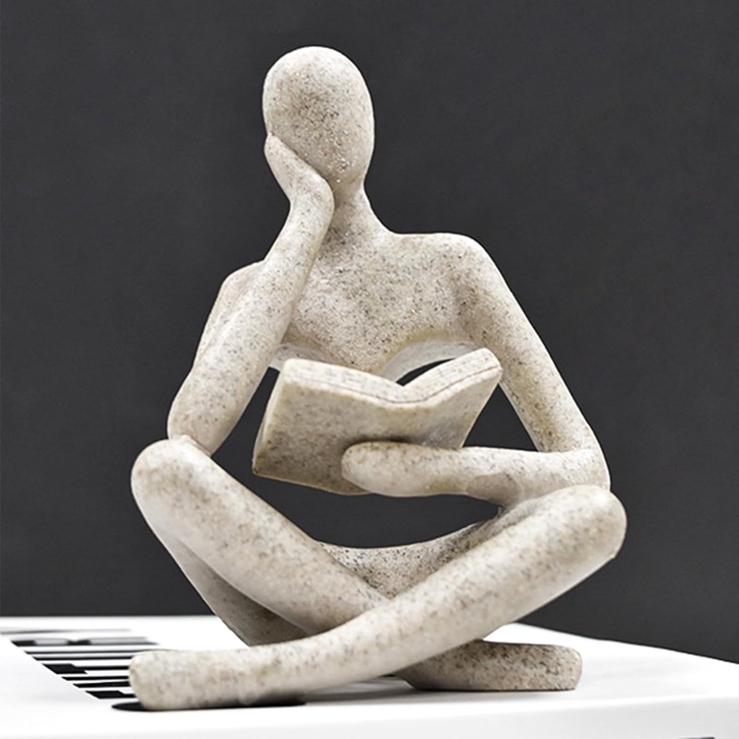 Dnoifne Sandstone Reading Women Statue, Thinker Sculptures, Abstract Art Ornament, Modern Aesthetic Figurine Decoration, Suitable for Home Living Room Bedroom Office Shelf Table Desk Bookshelf Decor