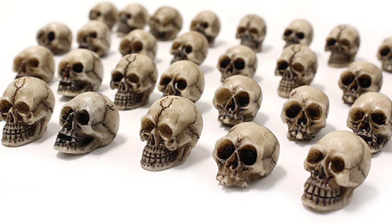 BinaryABC Mini Skull Figurine Miniature Skeleton Head Table Decor,Halloween Micro Landscape Figure,Halloween Prank Props,Haunted Dollhouse Accessories,20PCS