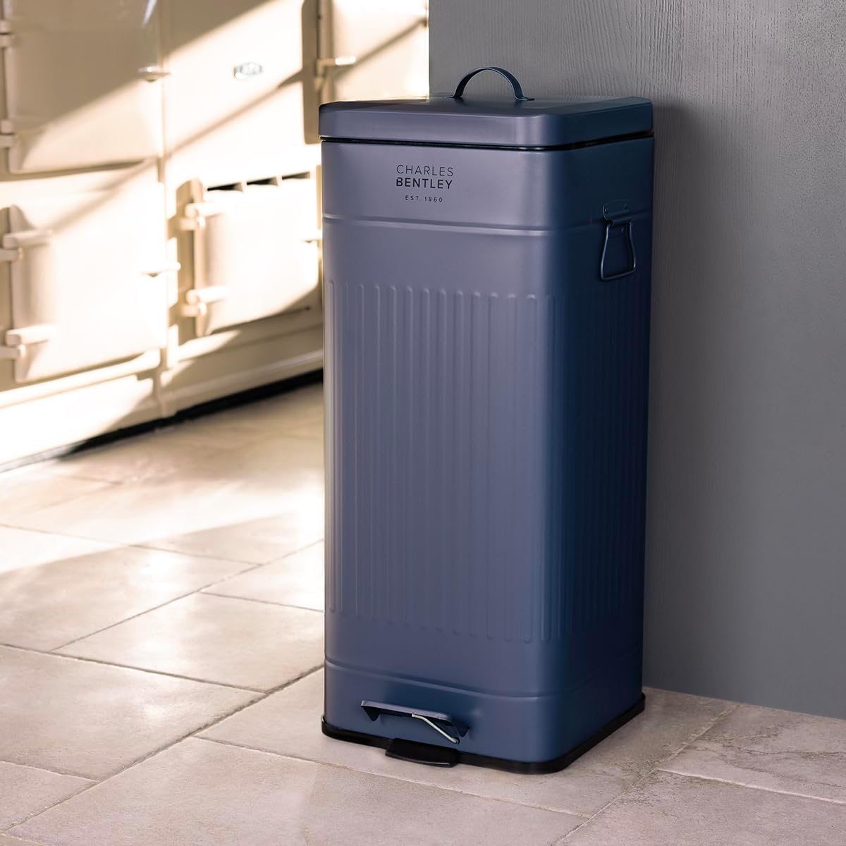 CHARLES BENTLEY Kitchen Bin, 30 Litre, Steel, Square, Retro, Kitchen, Pedal Waste Bin, Dark Blue, Pedal Bin, Side and Lid Handles, Easy Lifting, Retro Style, Inner Bucket, Contemporary (67x27x27cm)