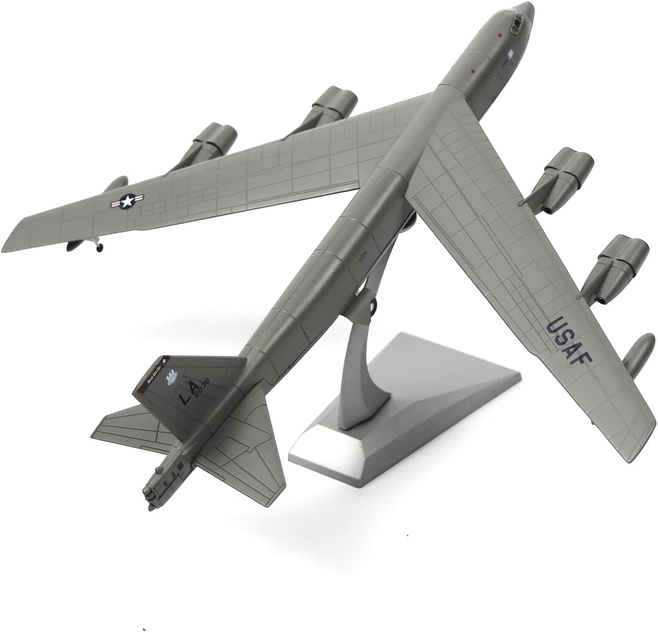 1/200 Scale B-52(Stratofortress) Long-Range Subsonic Jet-Powered Strategic Bomber Diecast Military Aircraft Model Display Model Aircraft for Display Collection or Gift