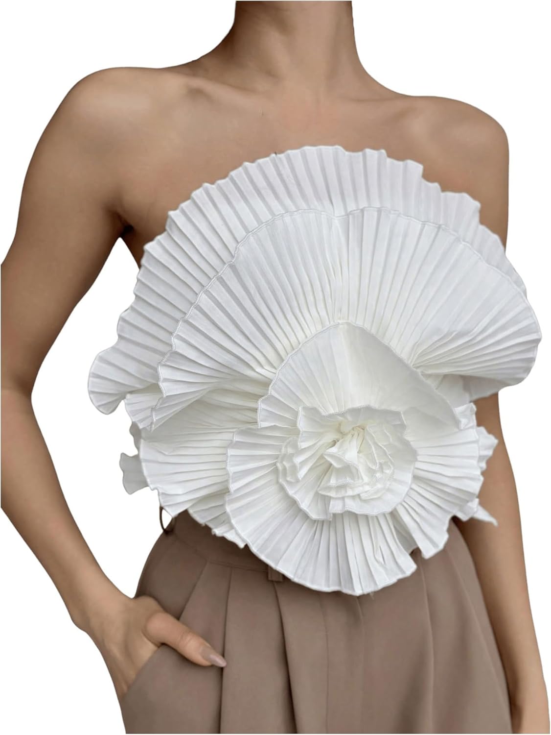 OYOANGLE Women's 3D Flower Decor Strapless Sleeveless Bandeau Top Slim Fit Solid Cropped Tube Tops