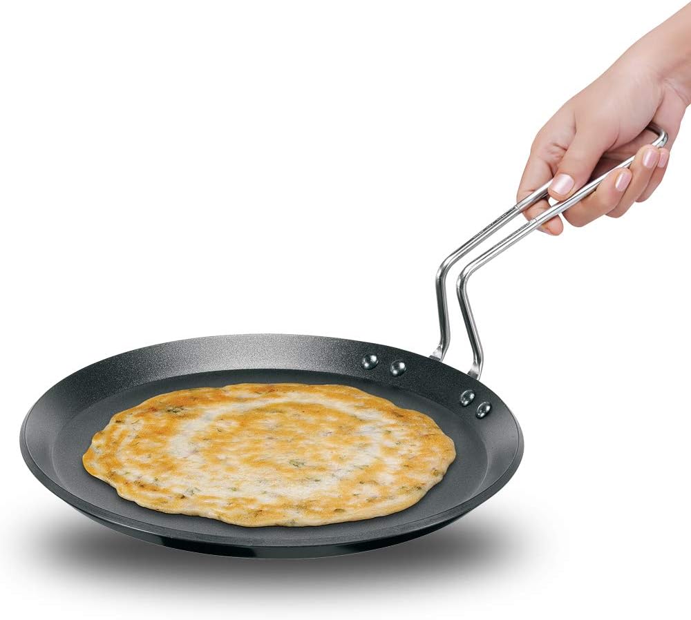Hawkins Futura 26 cm Flat Tava, Non Stick Tawa with Stainless Steel Handle, Induction Tawa with Rim, Pancake Pan, Flat Pan, Black (INFT26)