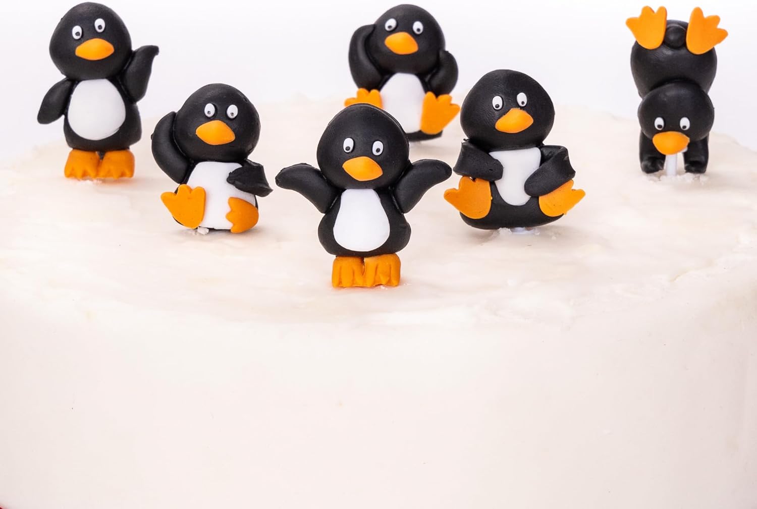 Evelay Cake Toppers Merry Christmas Cake Decoration Pieces Cupcake Toppers Multi Purpose Decoration(6pc Mini Penguin)