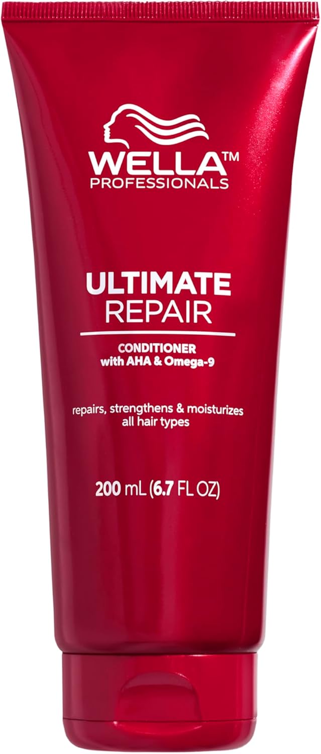 Wella Professionals Ultimate Repair Conditioner - Nourishing Deep Conditioner for Damaged Hair - With AHA & Omega-9 - For All Hair Types (200ml)