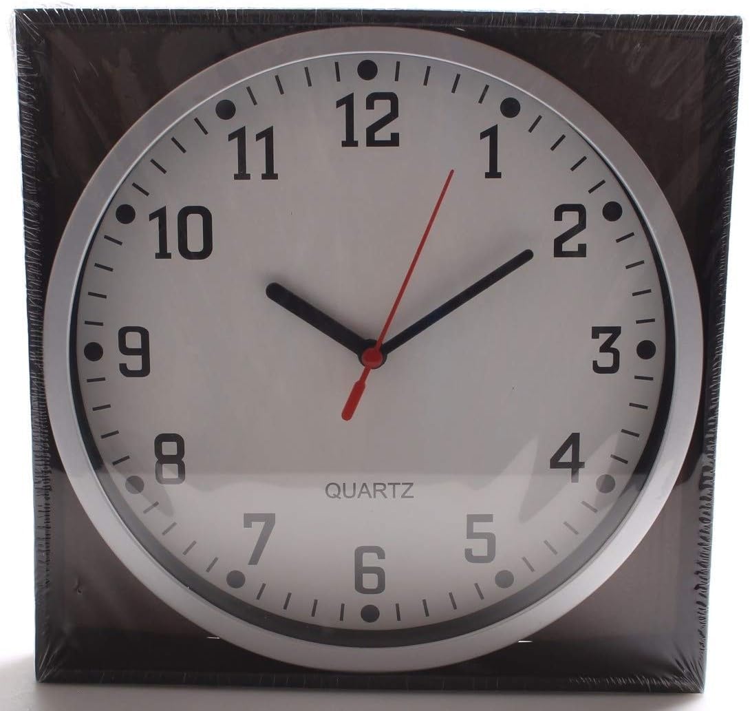 REAL ACCESSORIES Large Round Wall Clock, Big Readable Numbers, Stylish Silver Frame, Modern Look Perfect for Living Room, Kitchen, Office, School