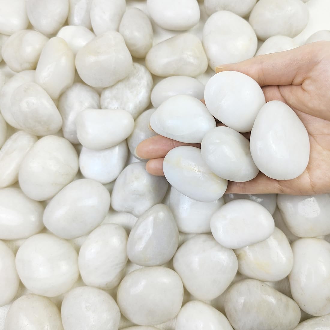 2 lbs White Stones for Garden, 30-50 mm Decorative White Pebbles for Plant Pots, Aquariums Gravels, Vase Fillers and Outdoor Garden Rocks