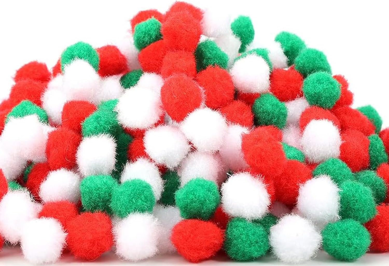 600 Piece Handmade Pom Pom Set - Mini Red, Green, White Craft Ornaments for DIY Accessories & Christmas Party Decor