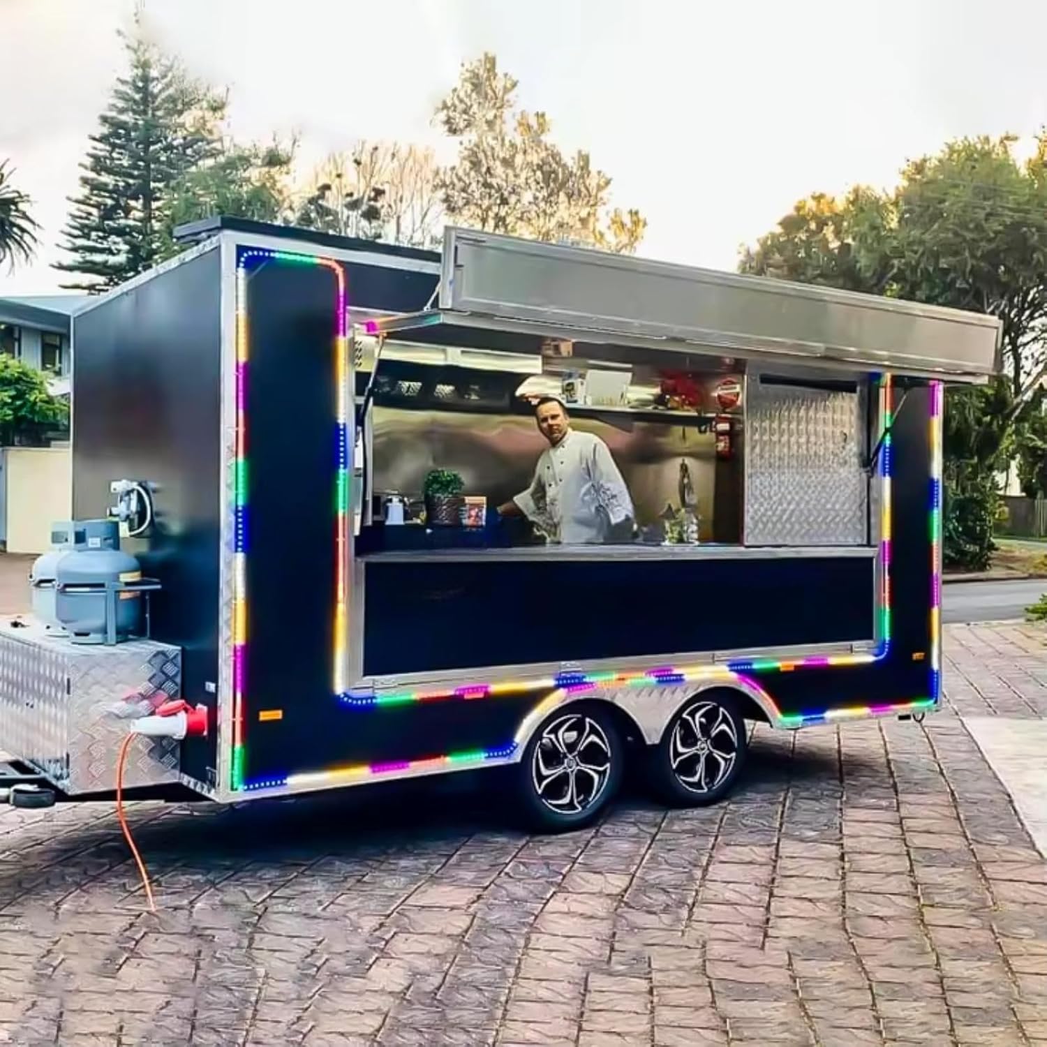 Food Trailer Coffee Trailer Food Truck Fully Equipped Restaurant Hot Dog Cart Snack Car, Shipping Container Customized Food Concession Trailers for Sale, Street Near to Me Kiosk