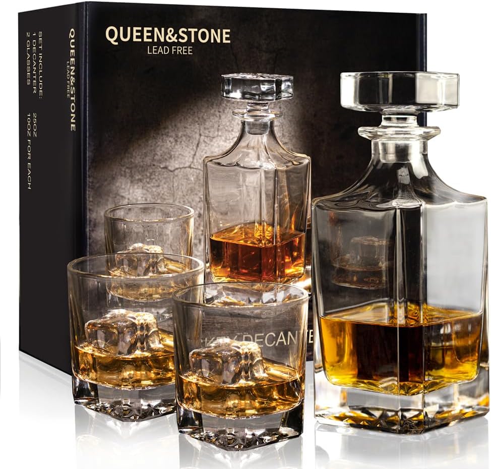 Square 25Oz Whiskey Liquor Decanter Set With 2 Glasses in Box
