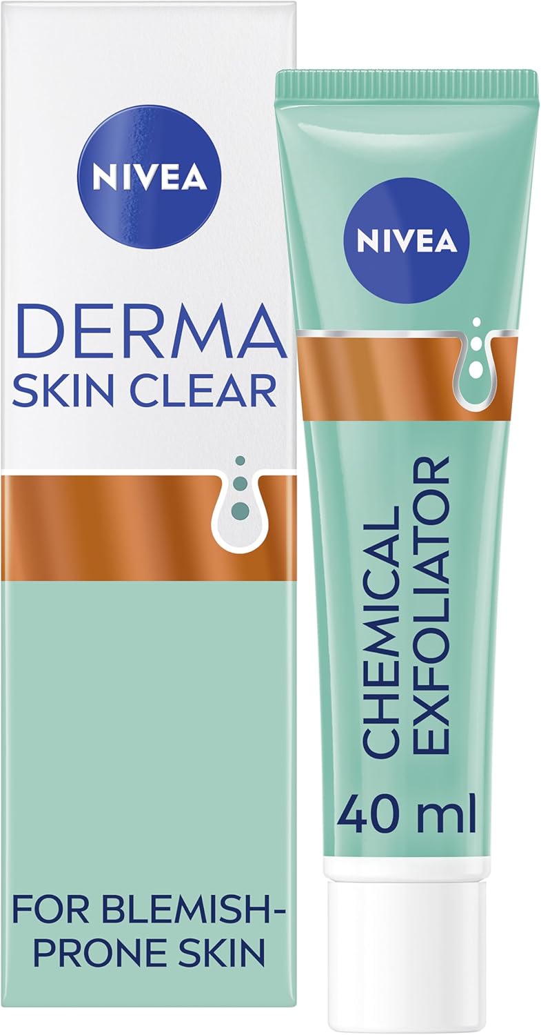 NIVEA Derma Skin Clear Chemical Exfoliator (40ml), Liquid Exfoliator Made with 8% Salicylic Acid, Glycolic Acid, and Niacinamide, to Visibly Reduce and Prevent Blemishes