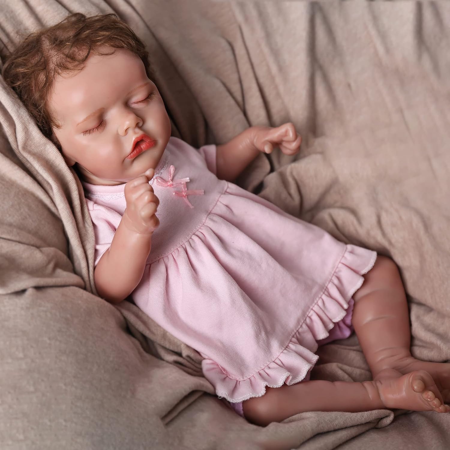 CHAREX Realistic Reborn Baby Dolls - 18 Inch Lifelike Newborn Baby Doll Real Baby Silicone Reborn Girl Toys Gift for Kids Age 3+