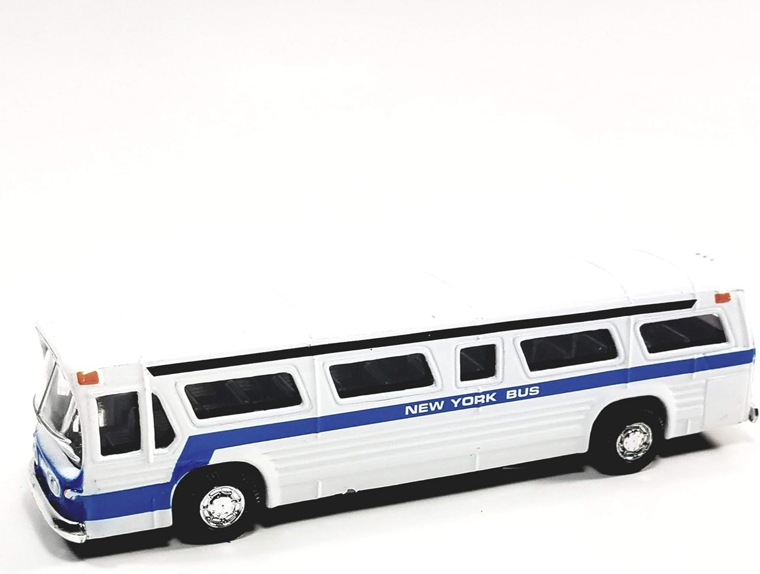 Showcast Classic New York City Central Station White Passenger Bus 6 Diecast Commercial Vehicle, Small