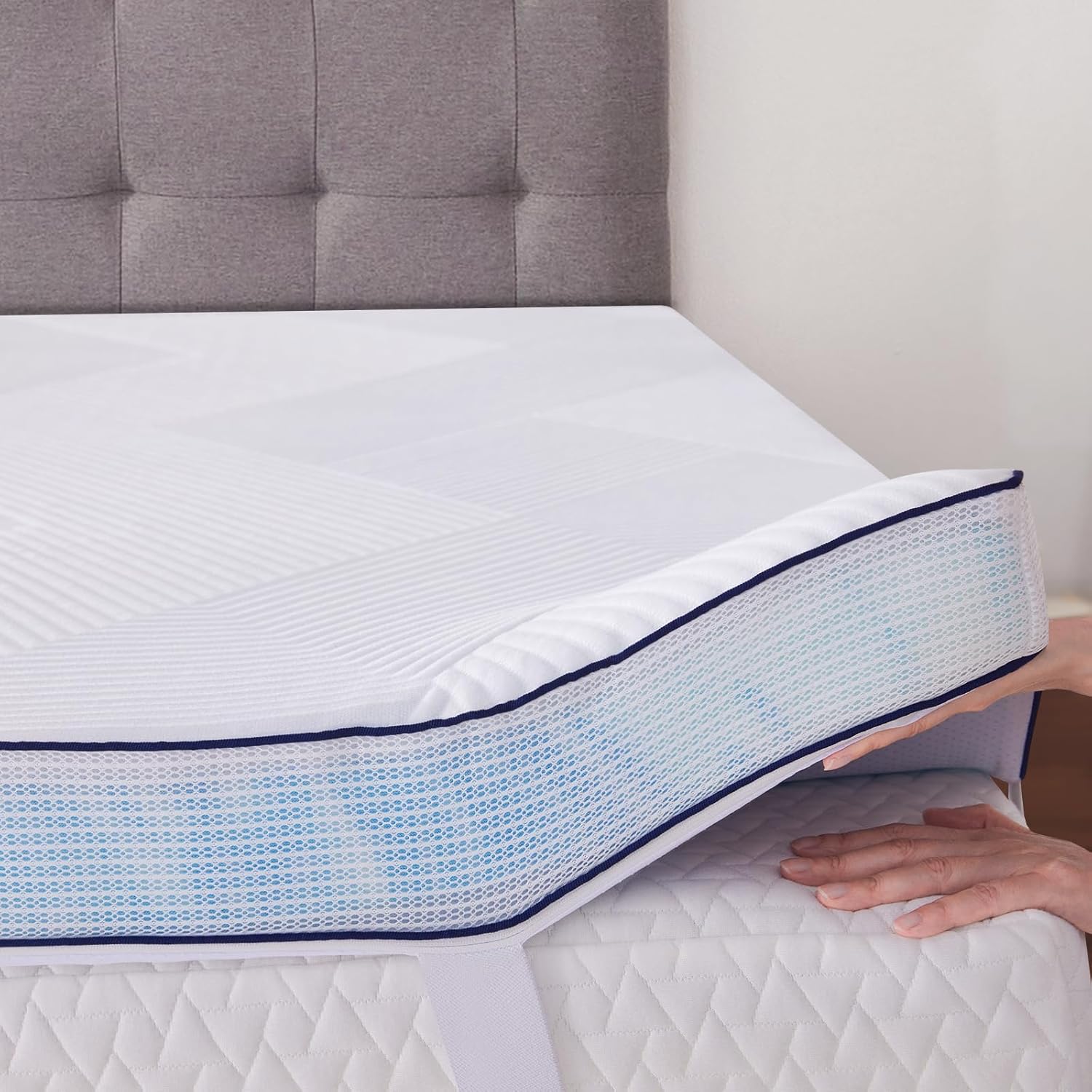 Full Size Memory Foam Mattress Topper 3 Inch with Removable Soft Cover Ventilated Breathable Cooling Mattress Pad Portable Bed Topper for Back Pain and Pressure Relief, CertiPUR-US Certified