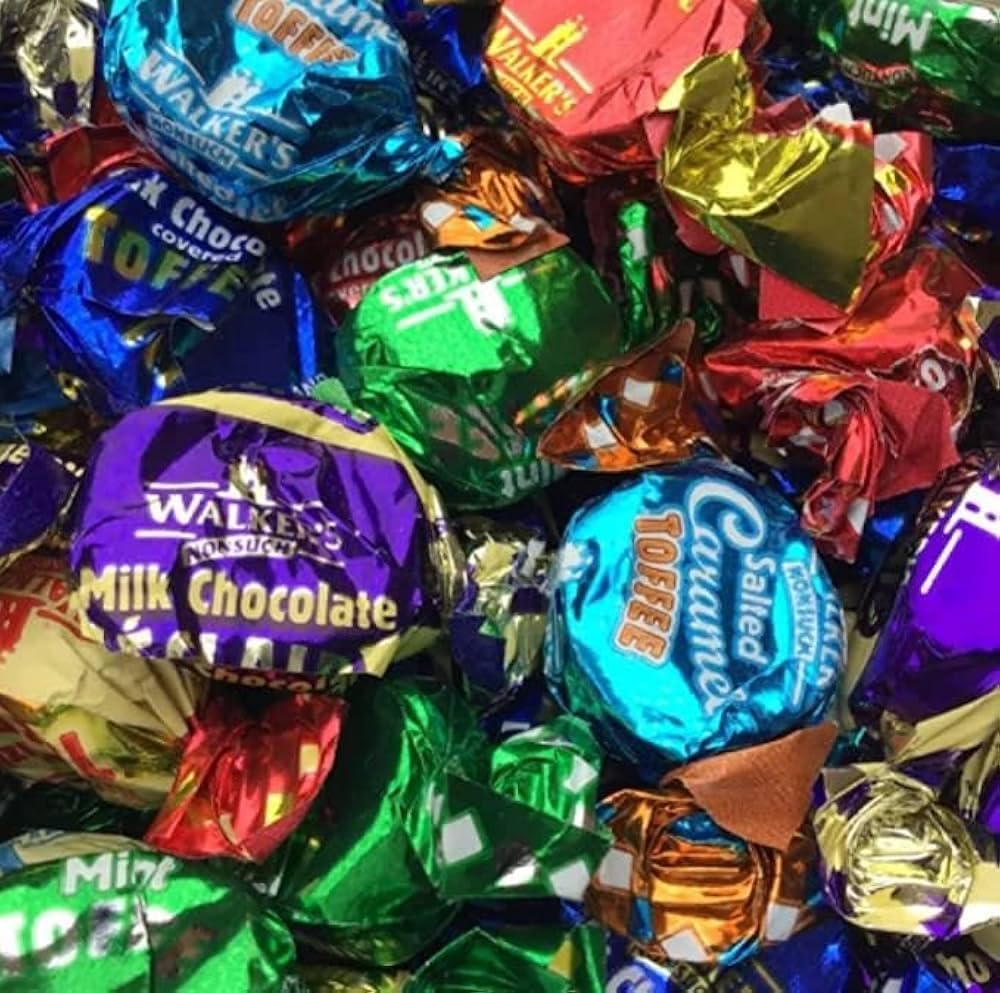 Walkers Assorted Toffee Selection – 1kg Bulk Bag | Classic Toffee Sweets, Assorted Flavours, Retro British Confectionery, Perfect for Sharing, Gifting & Parties
