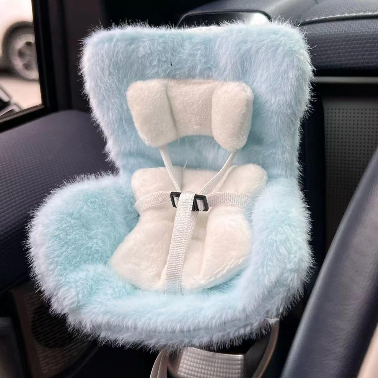 NUJOLI La-bubu Car Seat, Car Air Vent Safety Seat, Perfect for Car Decoration and Display, Suitable for 17cm La-bubu Dolls, Cute and Functional Car Ornament for La-bubu Fans and Doll Collectors