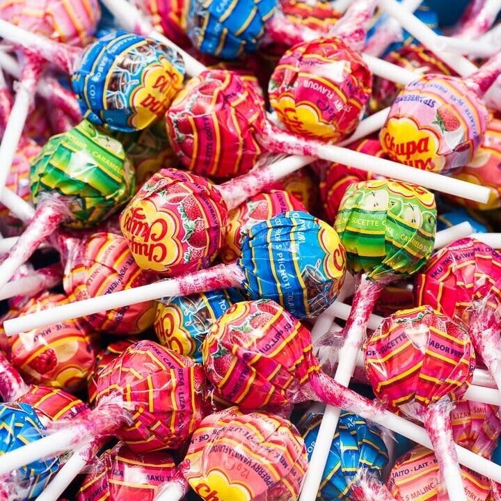 Chupa Chups Party Sweets Lollipops Sharing Bag | 60 Lollies in Mix & Match 6 Flavours | Loosed Packed | Kids & Adults Favourite | Gift Pack | Delicious Tasty & Twisty | Sold by ESSENTIAL PRODUCTS