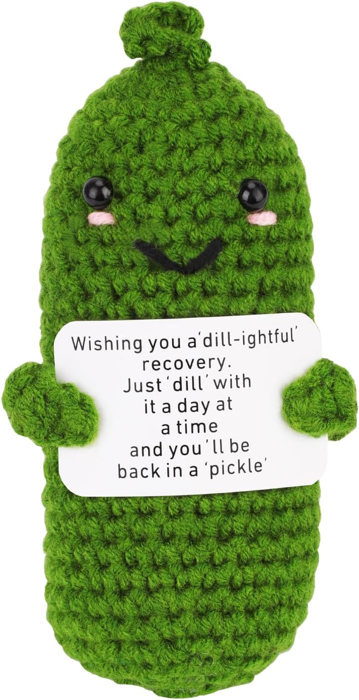 Get Well Soon Pickle, Green Funny Positive Cucumber with Card Woolen Yarn Gifts for Family & Friends After Surgery Knitted Emotional Crochet Doll Healing Gift for Encouragement Support