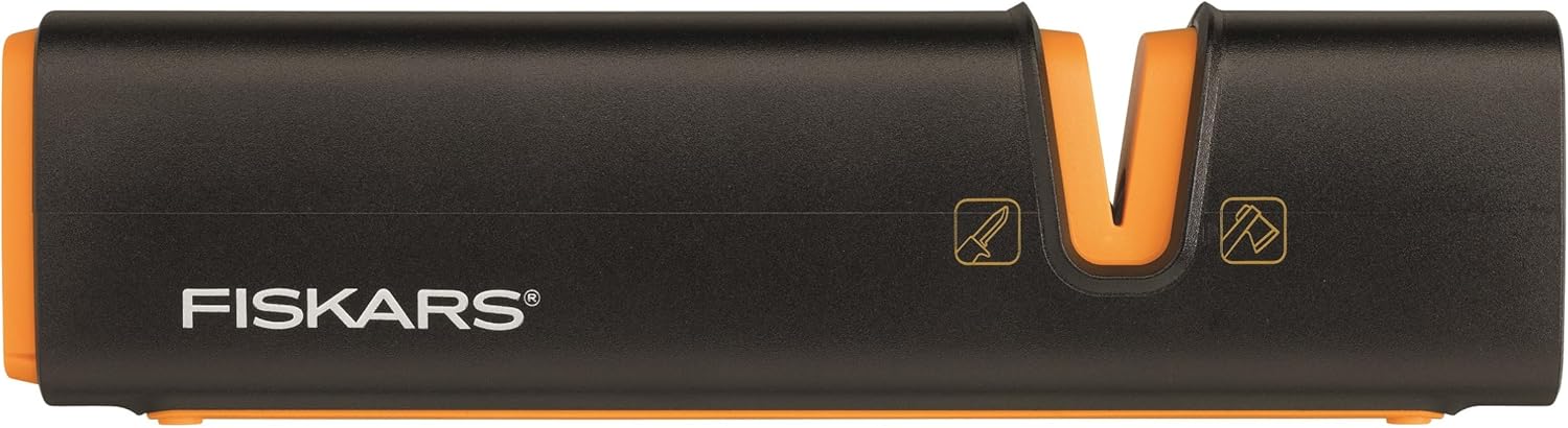 Fiskars XSharp Axe and Knife Sharpener, Ceramic sharpening stone/Fiberglass reinforced plastic case, Black/Orange, 1000601