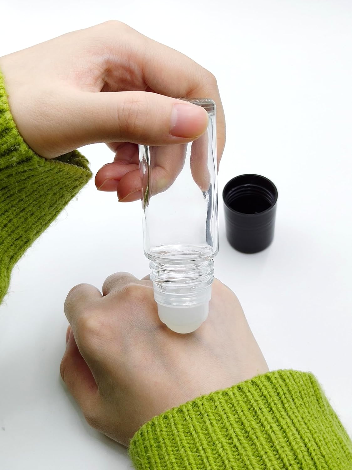 4Packs Glass Clear Roller Bottles 30ml/1 Oz Refillable Essential Oil Perfume Roll on Bottles Empty