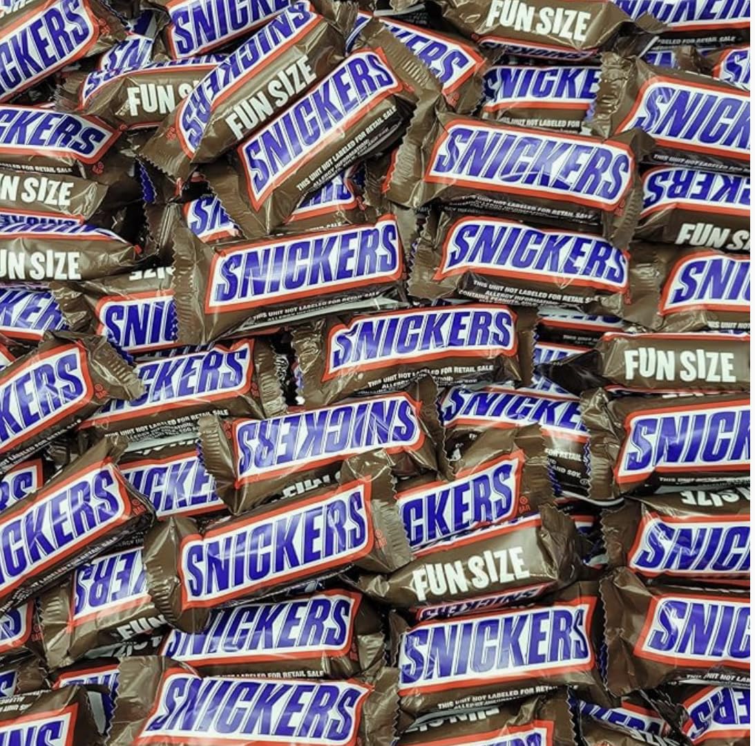 Snickerss Fun Size Candy Bars, Individually Wrapped, Bulk Candy of 70 CT -Halloween Chocolate Candy Bars