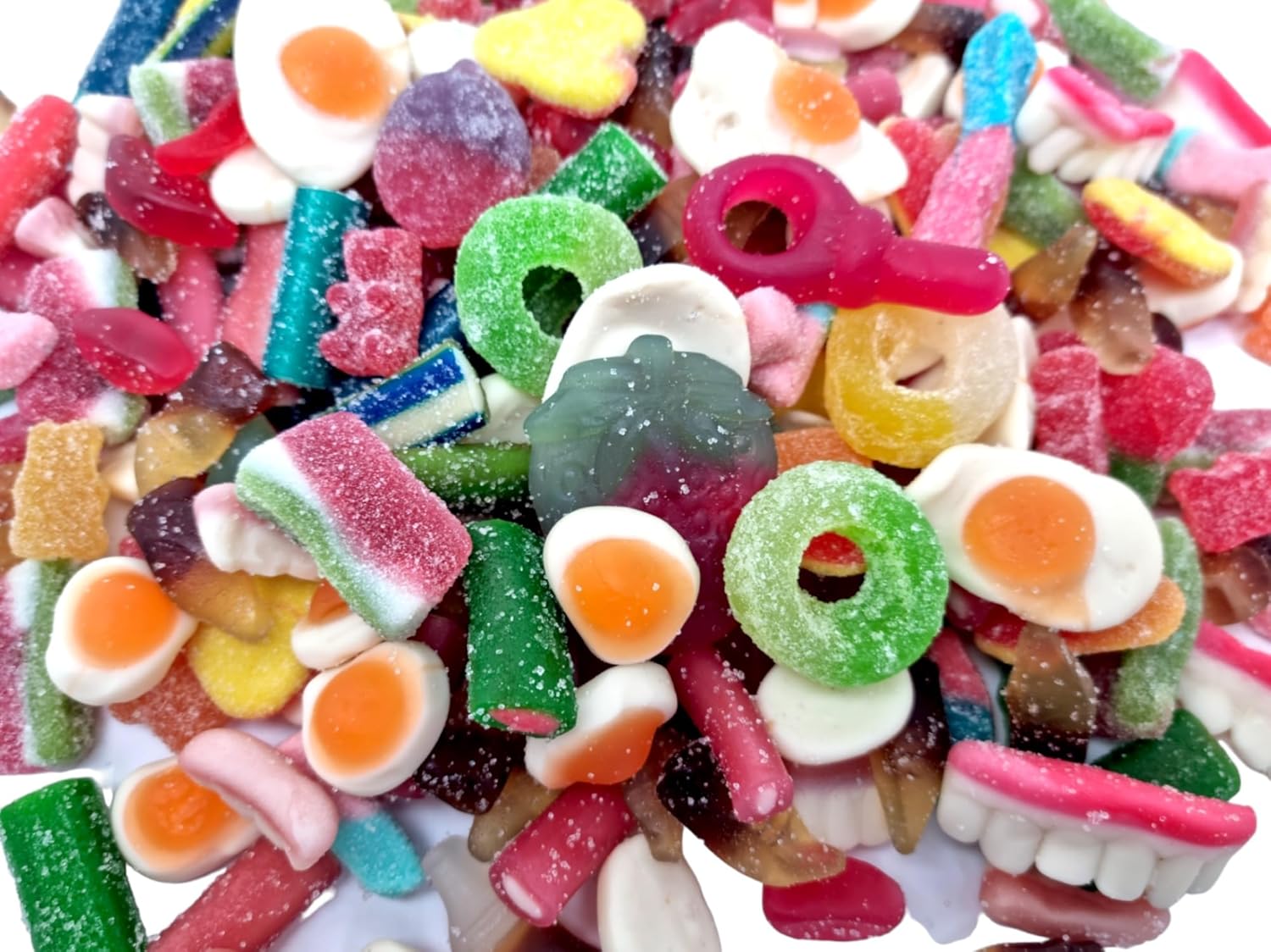 Pick & Mix Sweets 1kg - 20 Varieties Fizzy, sour and Jelly Sweets, premium quality pick and mix sweets, Large Retro Candy Assortment Bag - for Children, Adults, Christmas