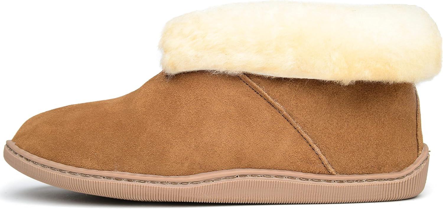 Minnetonka Men's Sheepskin Ankle Boot