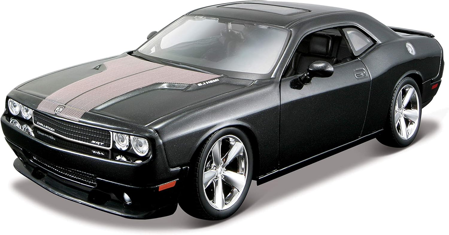 Maisto 1:24 Scale Assembly Line 2008 Dodge Challenger SRT8 Diecast Model Kit (Colors May Vary) Small