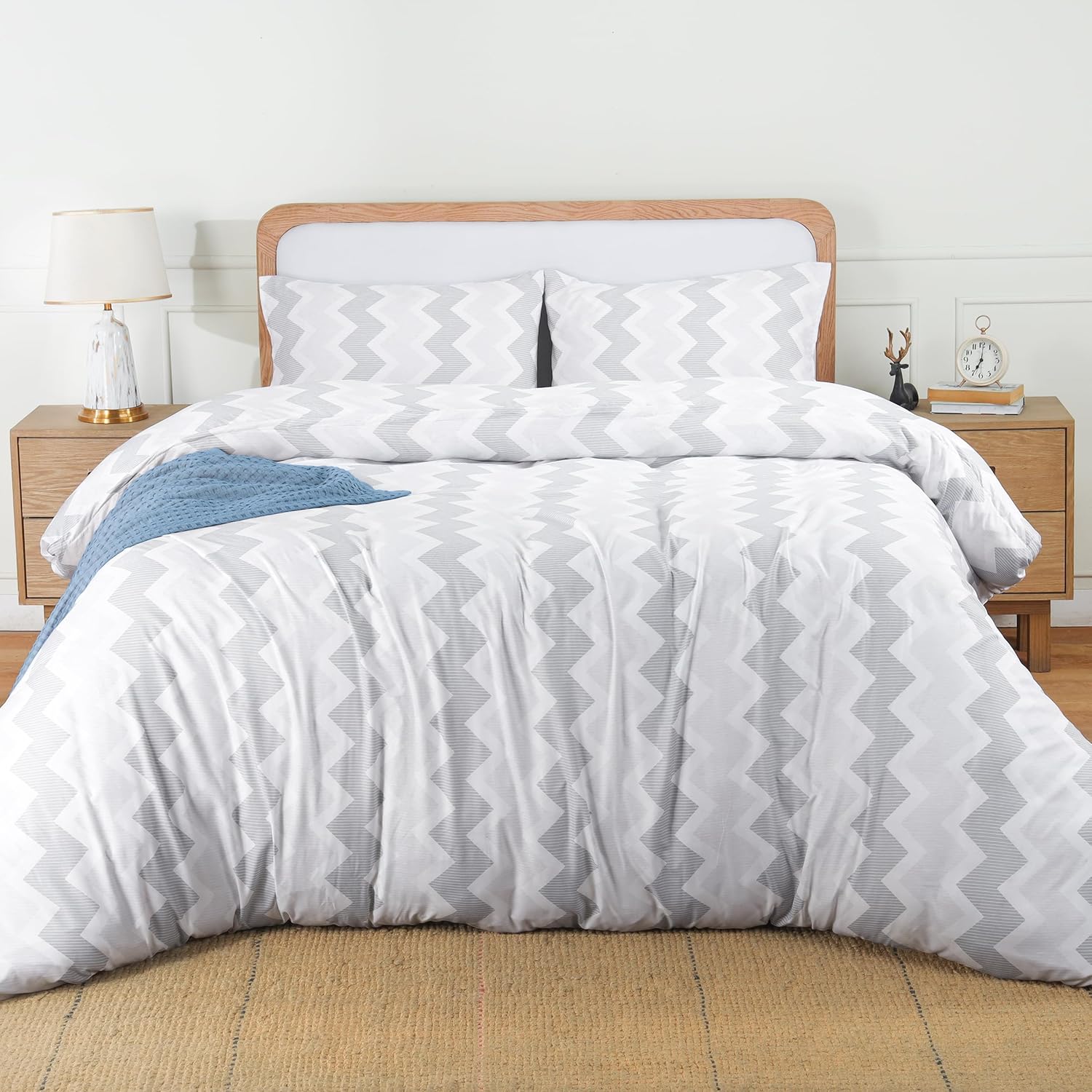 Utopia Bedding Double Chevron Grey Print Duvet Cover Set - Soft Microfibre Polyester - Bedding Quilt Cover Set