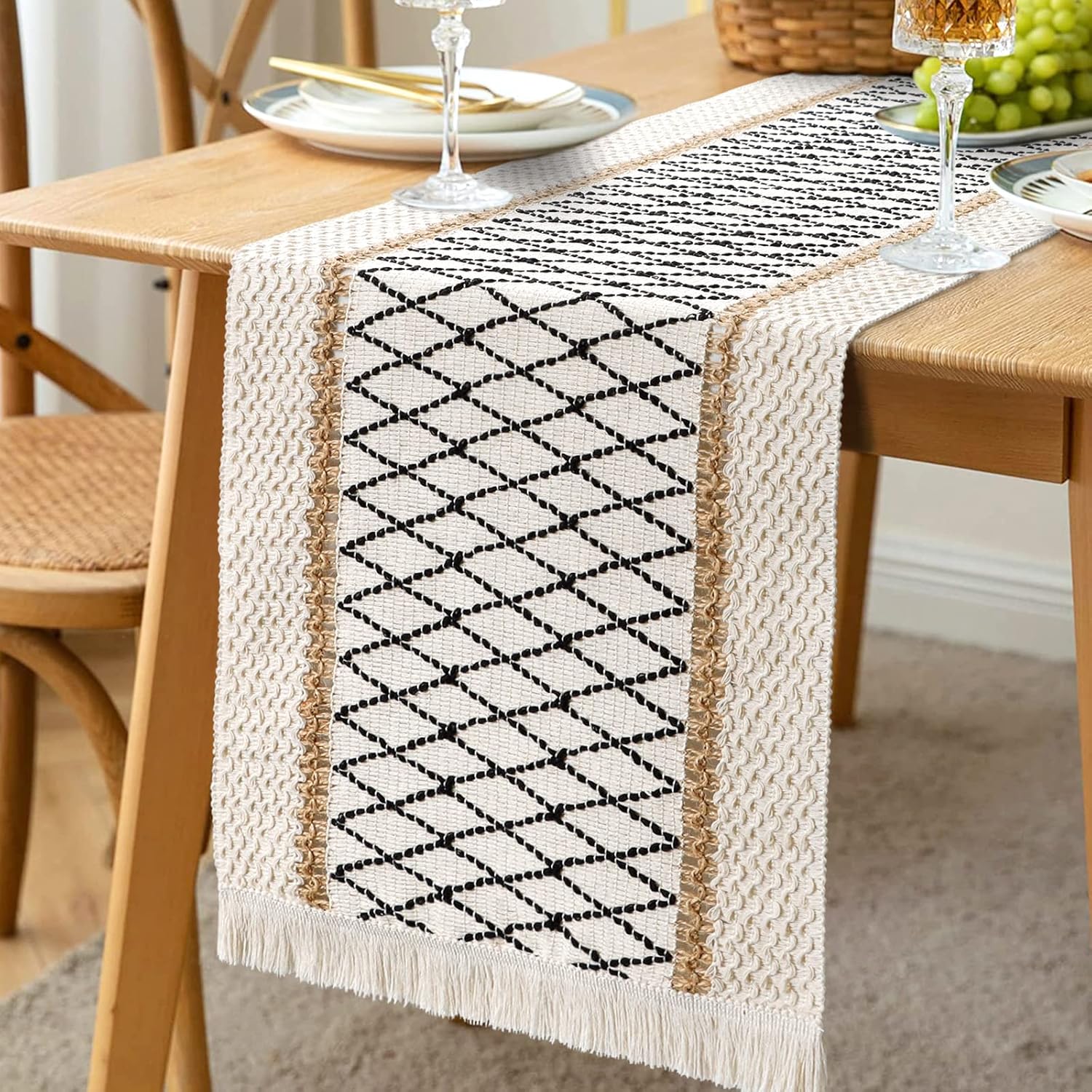 LOMOHOO Table Runners for Dining Table Cream Table Runner Macrame, Beige Table Runners Boho with Tassels, Hand Woven Cotton Sideboard Runners Extra Long, Rustic Farmhouse Table Runner for Kitchen