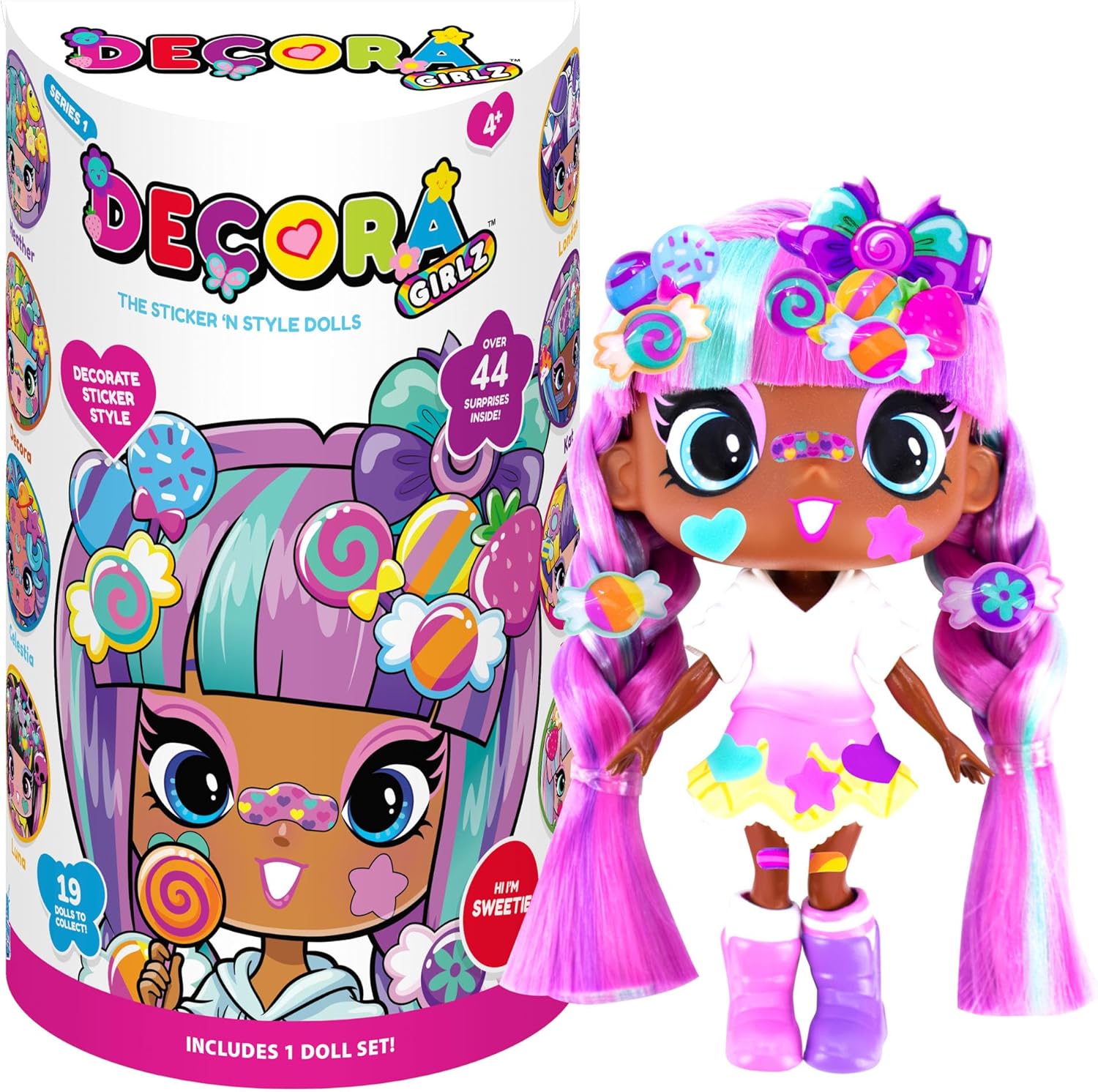 John Adams Decora Girlz Age 4+ | 5" SWEETIE Sticker 'n' Style Fashion Doll | Sweetie features 44 colourful accessories including dress, shoes, bag, comb, sticker sheets | Dolls & Accessories | Ages 4+