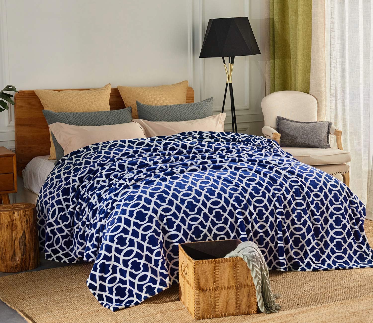 JML Plush Blanket, 300GSM Super Soft Warm Printed Flannel Fleece Blanket for Couch and Sofa (Crown Navy, Queen)