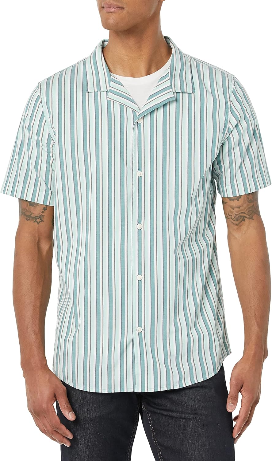 Amazon Essentials Men's Slim-Fit Vacation Shirt