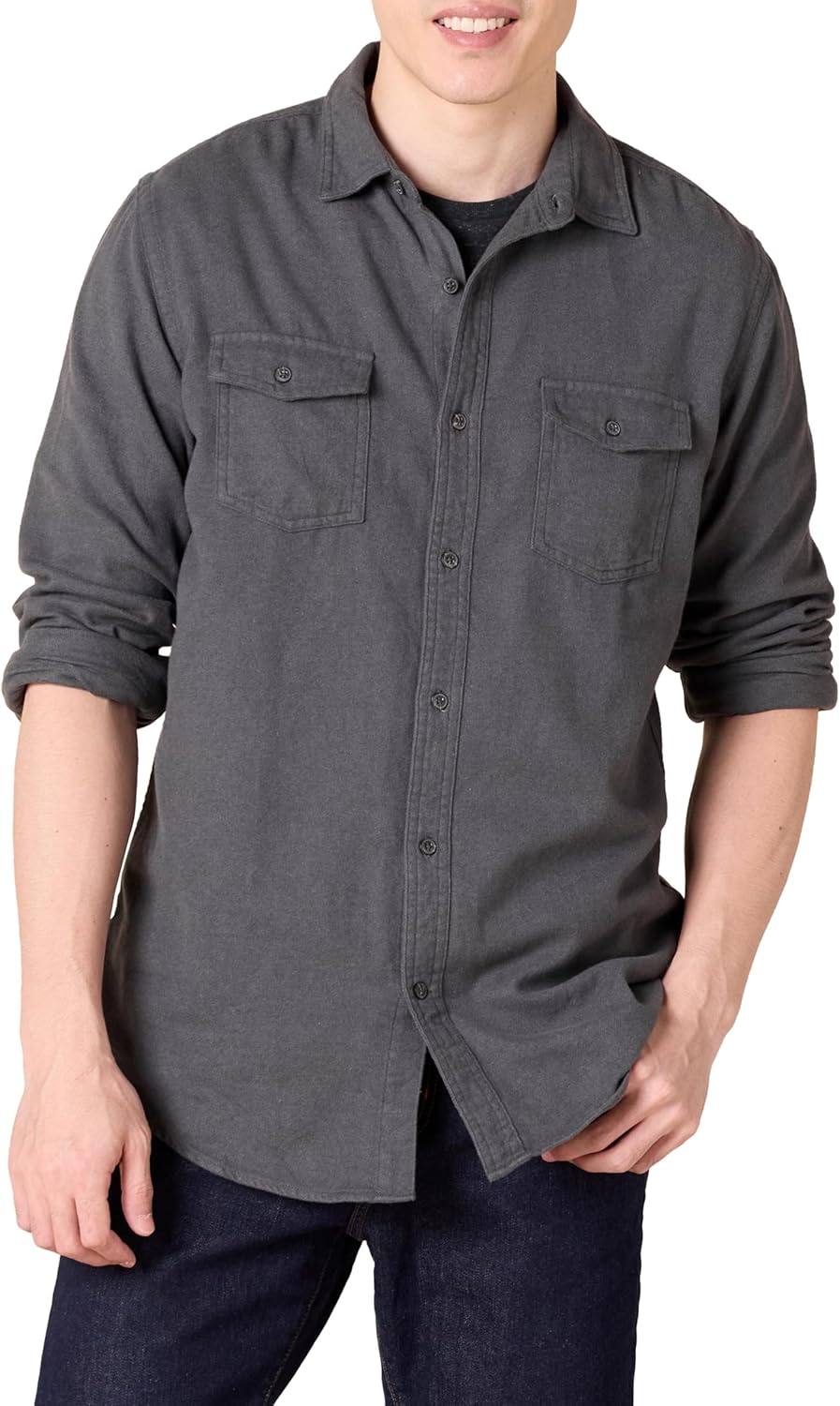 Amazon Essentials Men's Regular-Fit Long-Sleeve Two-Pocket Flannel Shirt