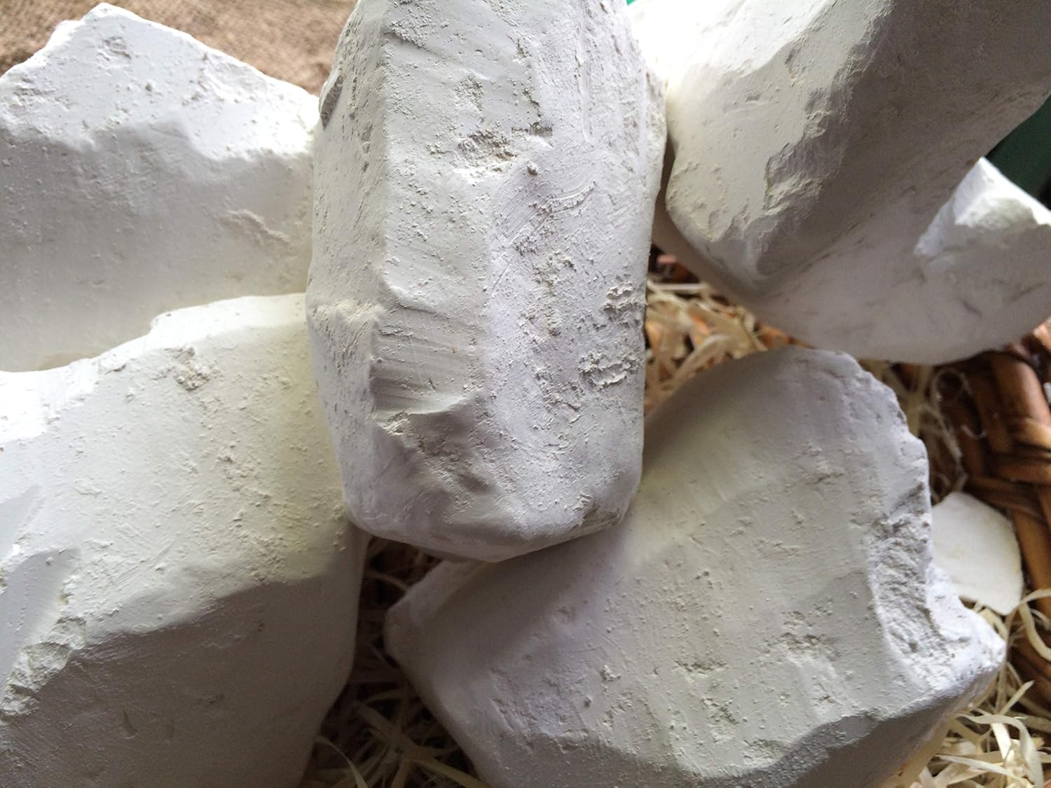 Gray Clay Chunks Natural for Eating (Food), 7 oz (210 g)